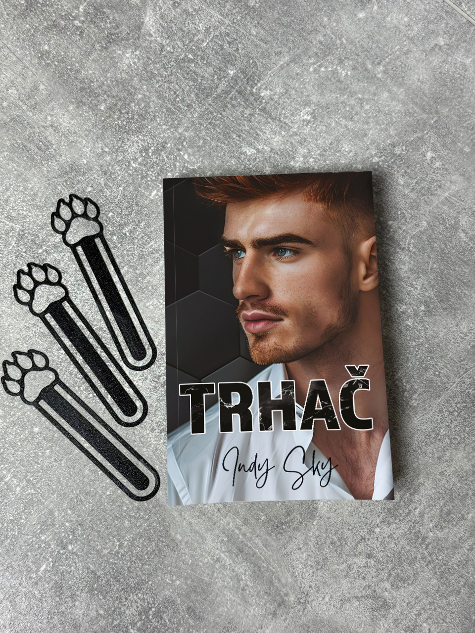 Trhac_zalozky tlapka